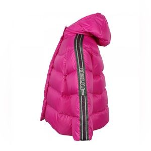GUCCI
Kids Pink Puffer Jacket very good condition